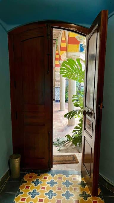דירות קורדובה Patio De La Corredera מראה חיצוני תמונה